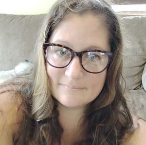 Meet your Posher, Brittney